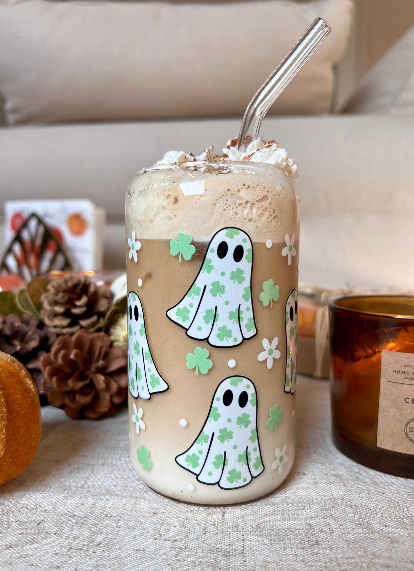 Glass tumbler clover ghosts